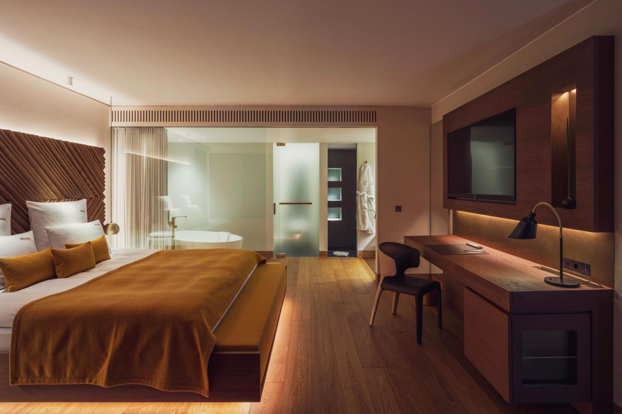 Beyond By Geisel (Adults Only) Hotel Мюнхен Екстериор снимка